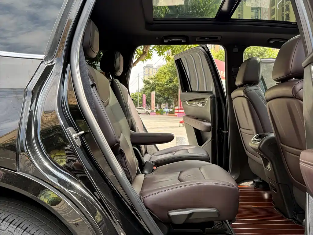 Cadillac XT6 2021 28T six-seat four-wheel drive luxury model купить на сайте DeffCars