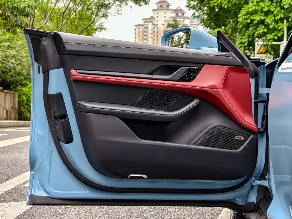 Taycan 2019 Taycan 4S купить на сайте DeffCars