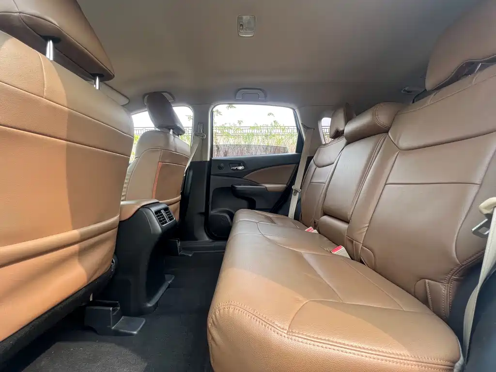 Honda CR-V 2016 2.0L two-wheel drive classic version купить на сайте DeffCars