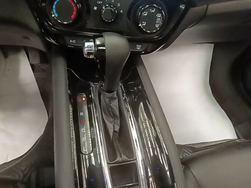 Vezel (HR-V) 2020 1.5L CVT Pioneer Edition купить на сайте DeffCars