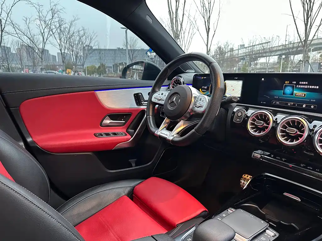 Mercedes-Benz A-Class AMG 2020 AMG A 35 L 4MATIC купить на сайте DeffCars