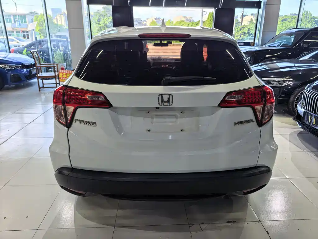 Vezel (HR-V) 2017 1.5L CVT two-wheel drive comfort model купить на сайте DeffCars