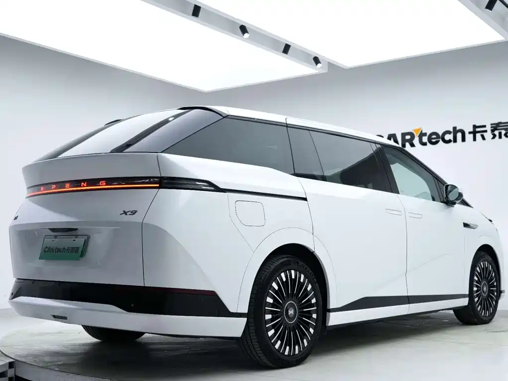 Xpeng X9 2025 pure electric 740 long battery life Max купить на сайте DeffCars