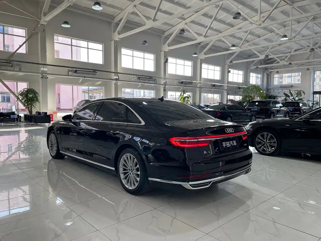 Audi A8 2022 A8L 50 TFSI quattro Comfort Collection Edition купить на сайте DeffCars