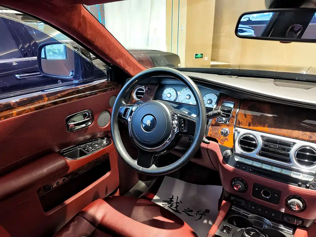 Ghost 2010 6.6T Standard Edition купить на сайте DeffCars