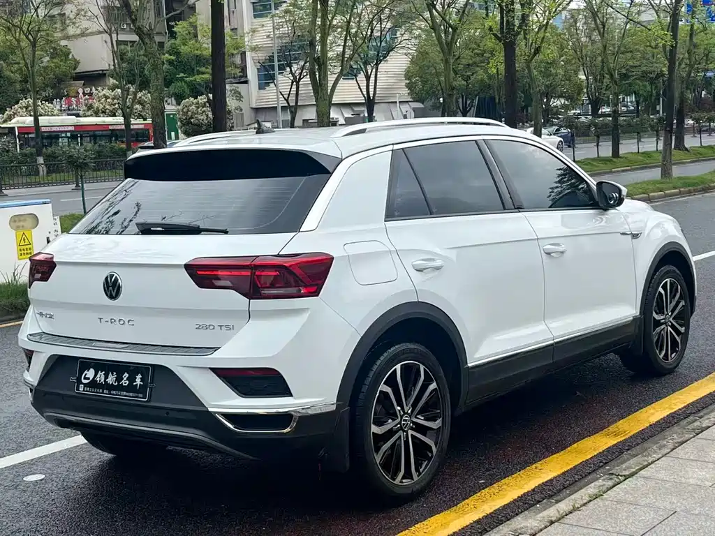 T-ROC 2021 model 280TSI DSG two-wheel drive Comfort Smart Connected Edition купить на сайте DeffCars