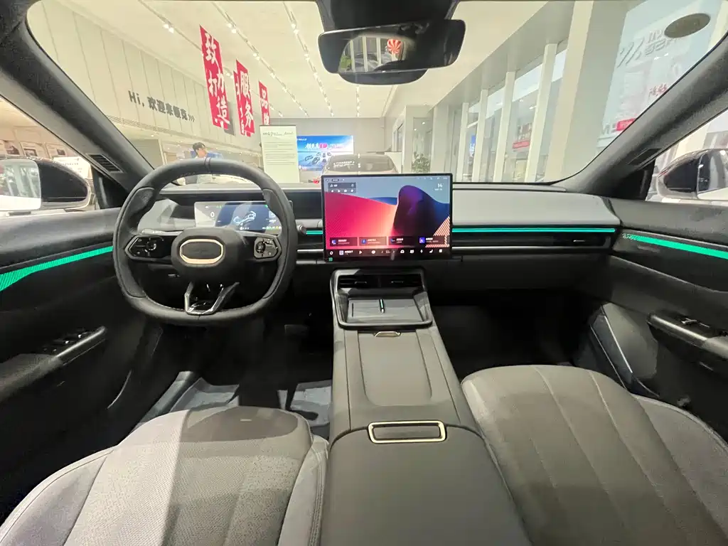 Lynk & Co 07 EM-P 2024 EM-P 126 long battery life Halo купить на сайте DeffCars