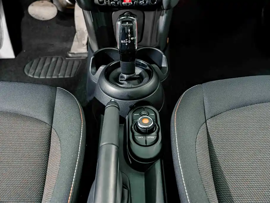 Mini 2021款 1.5T ONE купить на сайте DeffCars
