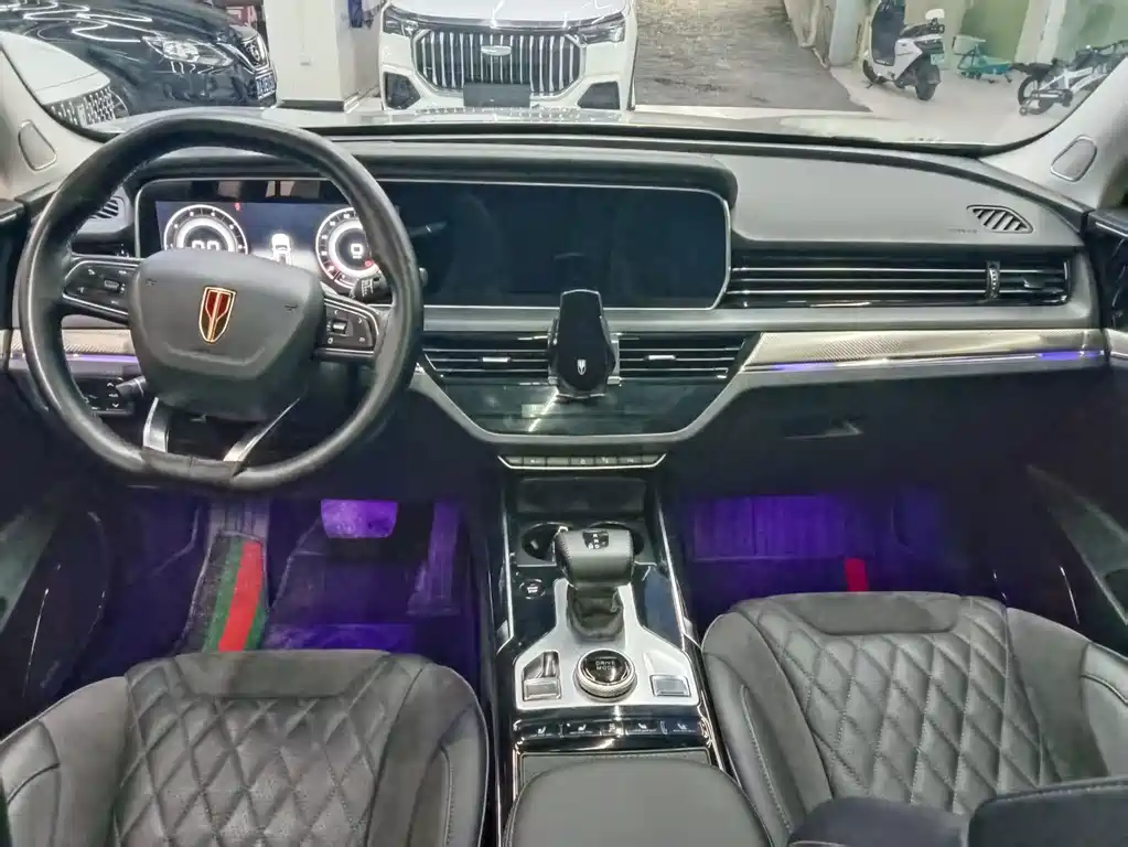 Hongqi HS5 2019 2.0T Zhilian Qixiang four-wheel drive version купить на сайте DeffCars