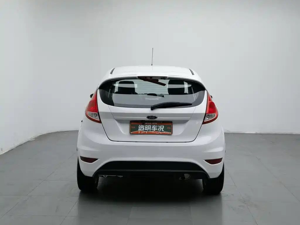 Carnival 2013 hatchback 1.5L manual style купить на сайте DeffCars