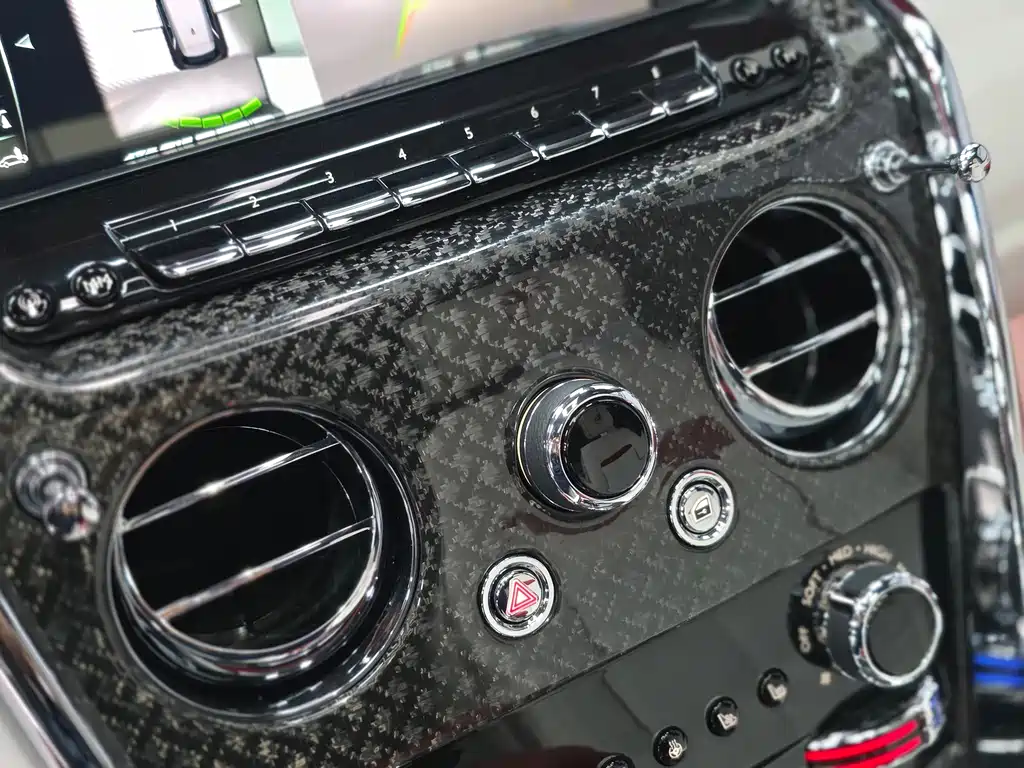 Cullinan 2018 four-seat version купить на сайте DeffCars