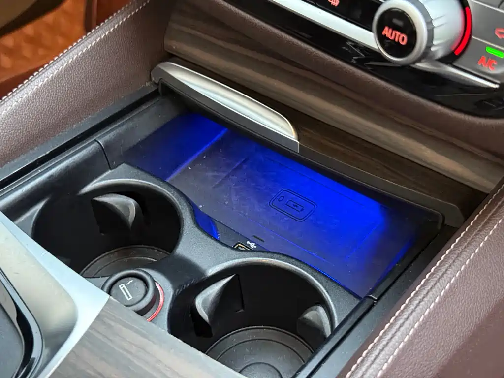 BMW 5 Series 2019 530Li Leading Luxury Package купить на сайте DeffCars
