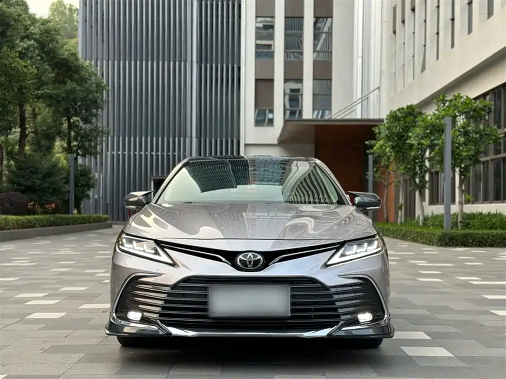 Camry 2023 2.5G Deluxe Edition купить на сайте DeffCars