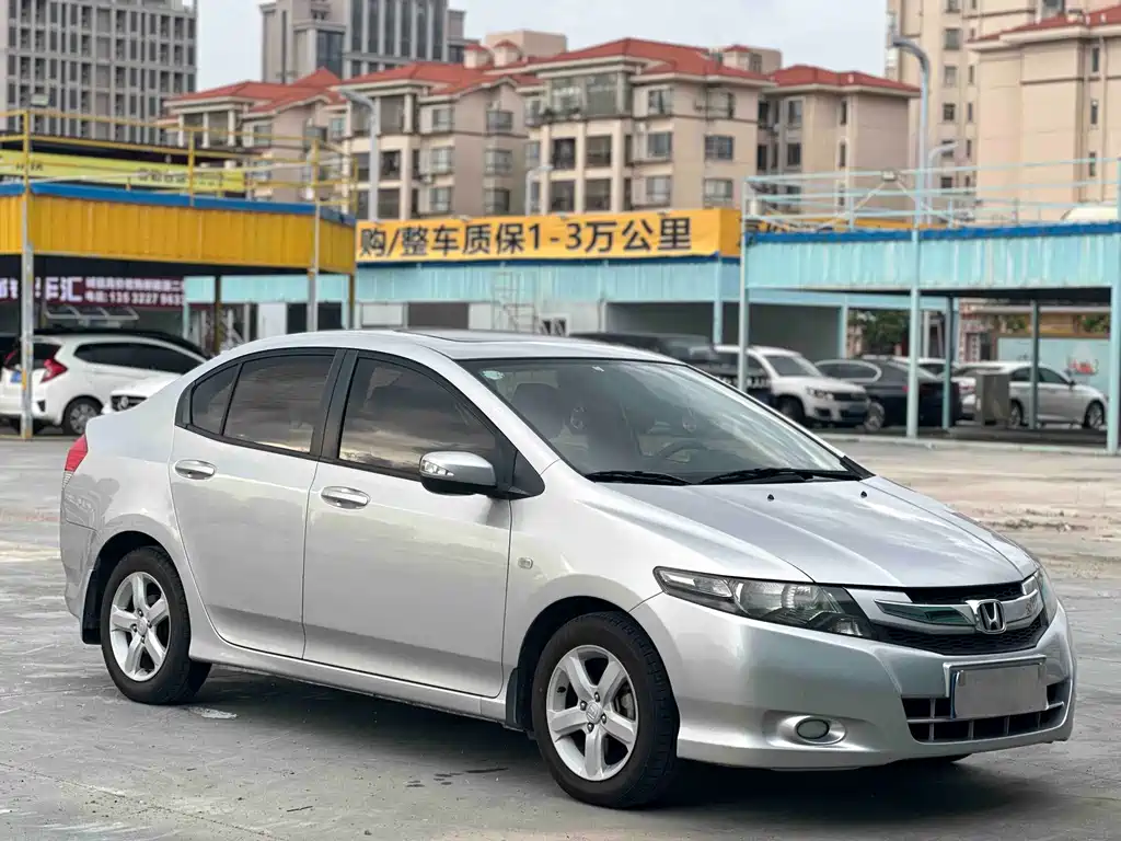 Fengfan Classic 2011 1.5L Automatic Elite Edition купить на сайте DeffCars