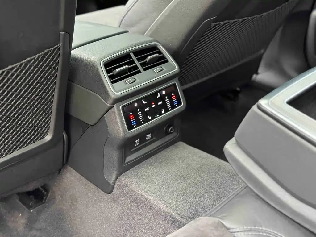 Audi A6L 2020 55 TFSI quattro flagship dynamic model купить на сайте DeffCars