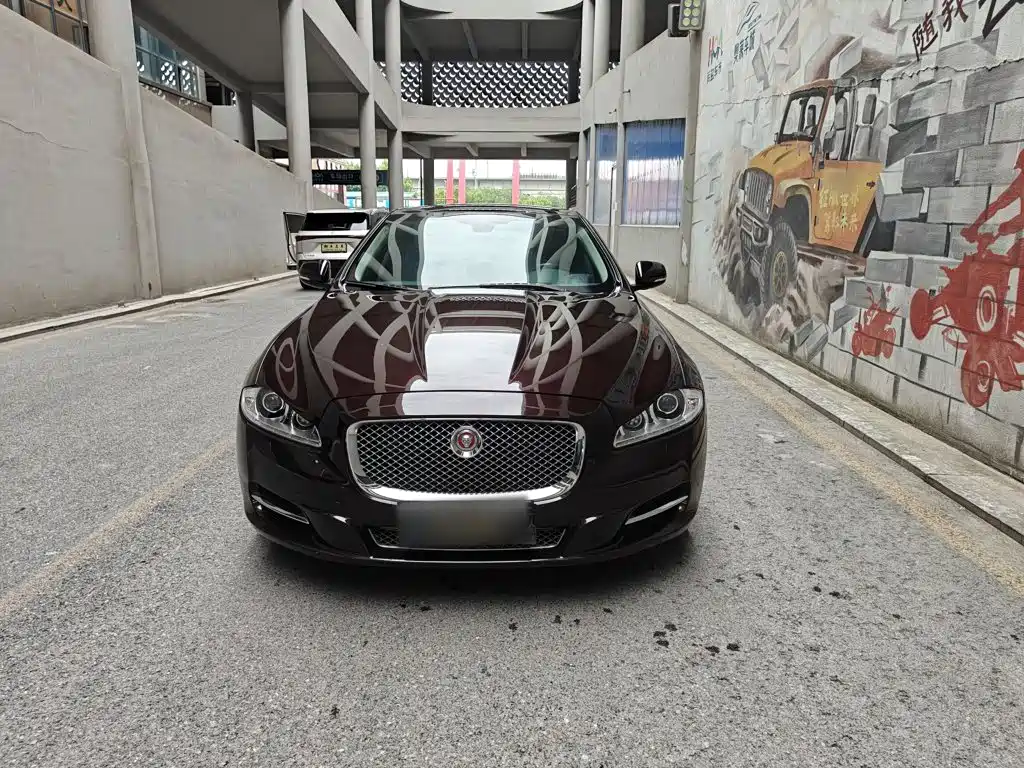 Jaguar XJ 2015 XJL 2.0T two-wheel drive elegant business version купить на сайте DeffCars