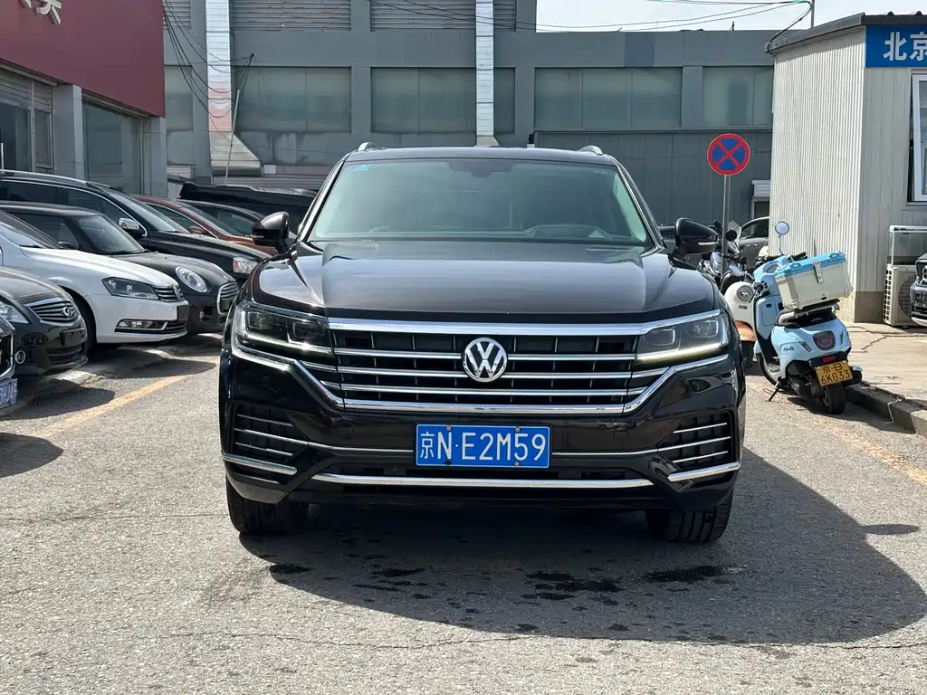 Touareg 2019 2.0TSI Sharp Wing Edition National VI купить на сайте DeffCars