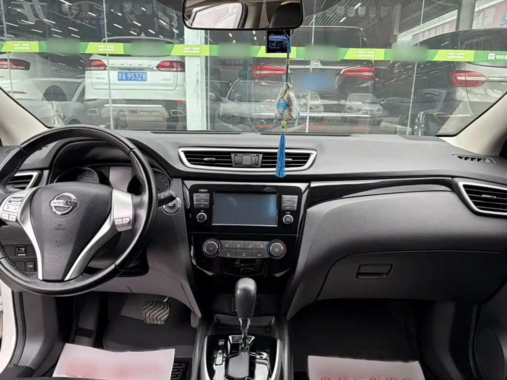 Qashqai 2017 2.0L CVT Deluxe Edition National V купить на сайте DeffCars