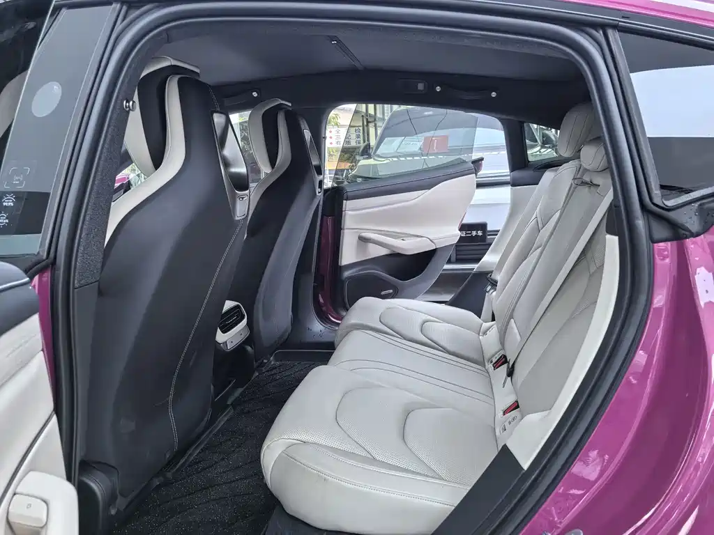Xiaomi SU7 2024 rear-drive ultra-long battery life high-end smart driving Pro version купить на сайте DeffCars