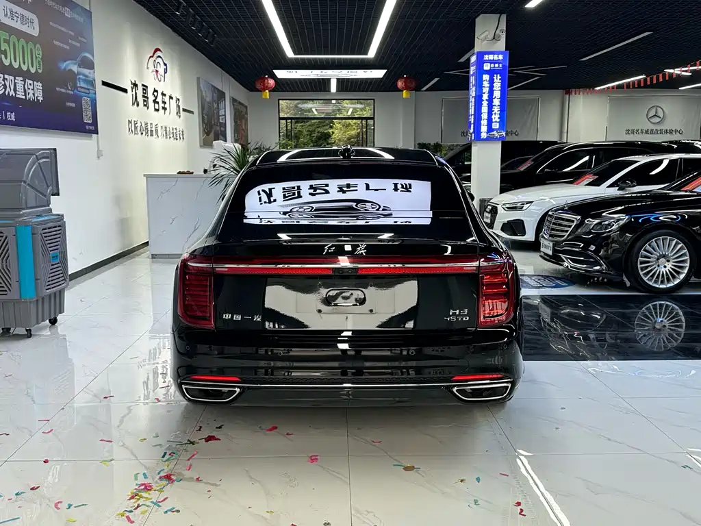 Hongqi H9 2022 2.0T Zhilian Qichang Edition купить на сайте DeffCars