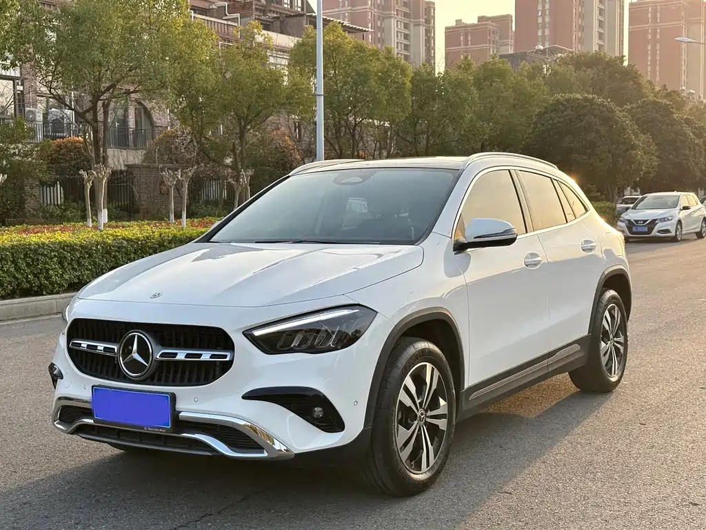 Mercedes-Benz GLA 2024 GLA 200 купить на сайте DeffCars