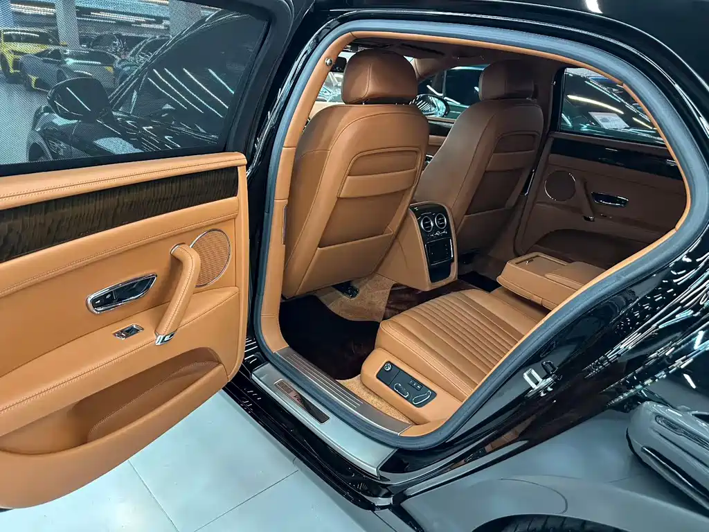 Flying Spur 2017 4.0T V8 S Standard Edition купить на сайте DeffCars