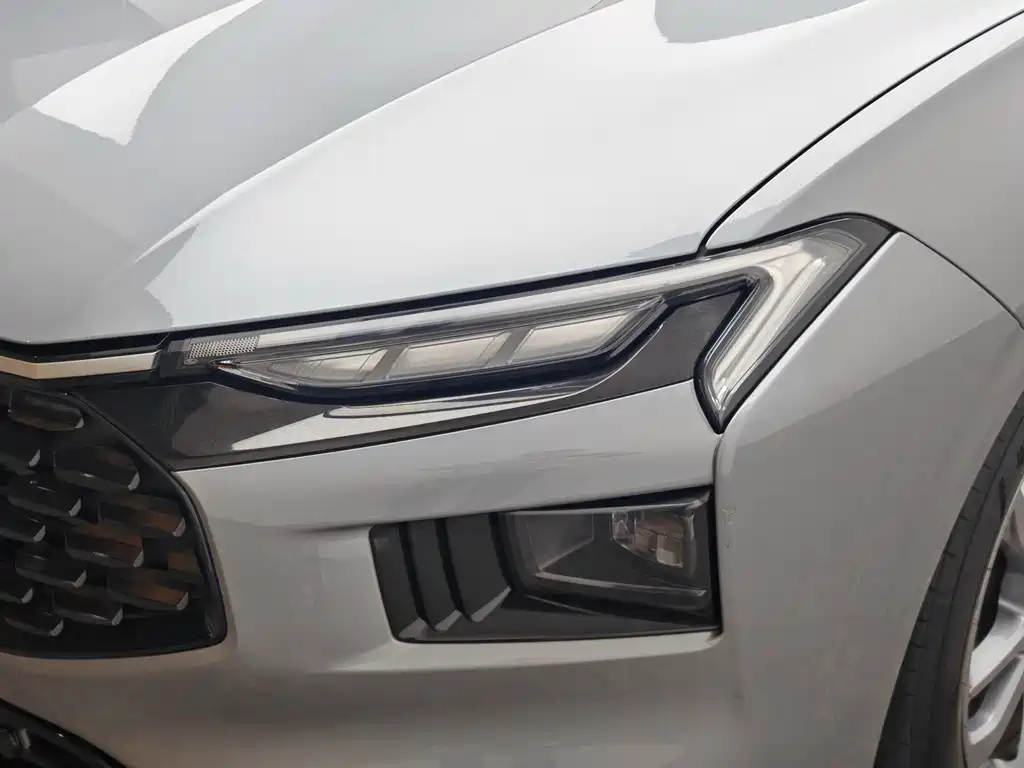 Mondeo 2023 EcoBoost 180 Luxury купить на сайте DeffCars