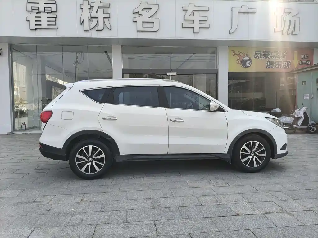 Fengguang 580 2016 1.5T manual luxury model купить на сайте DeffCars