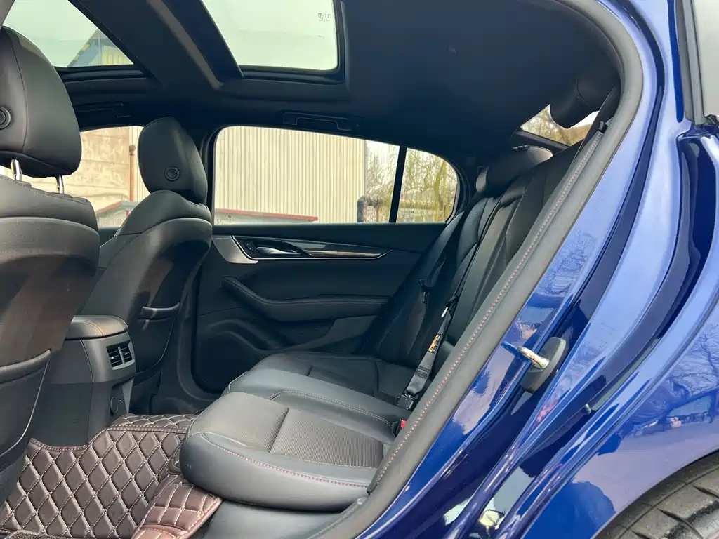 Cadillac CT5 2023 28T Platinum Type купить на сайте DeffCars