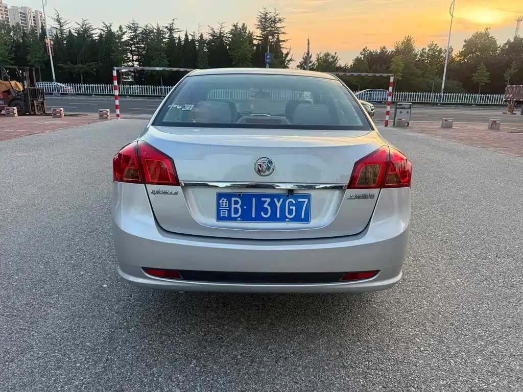 Excelle 2015 1.5L Automatic Classic купить на сайте DeffCars