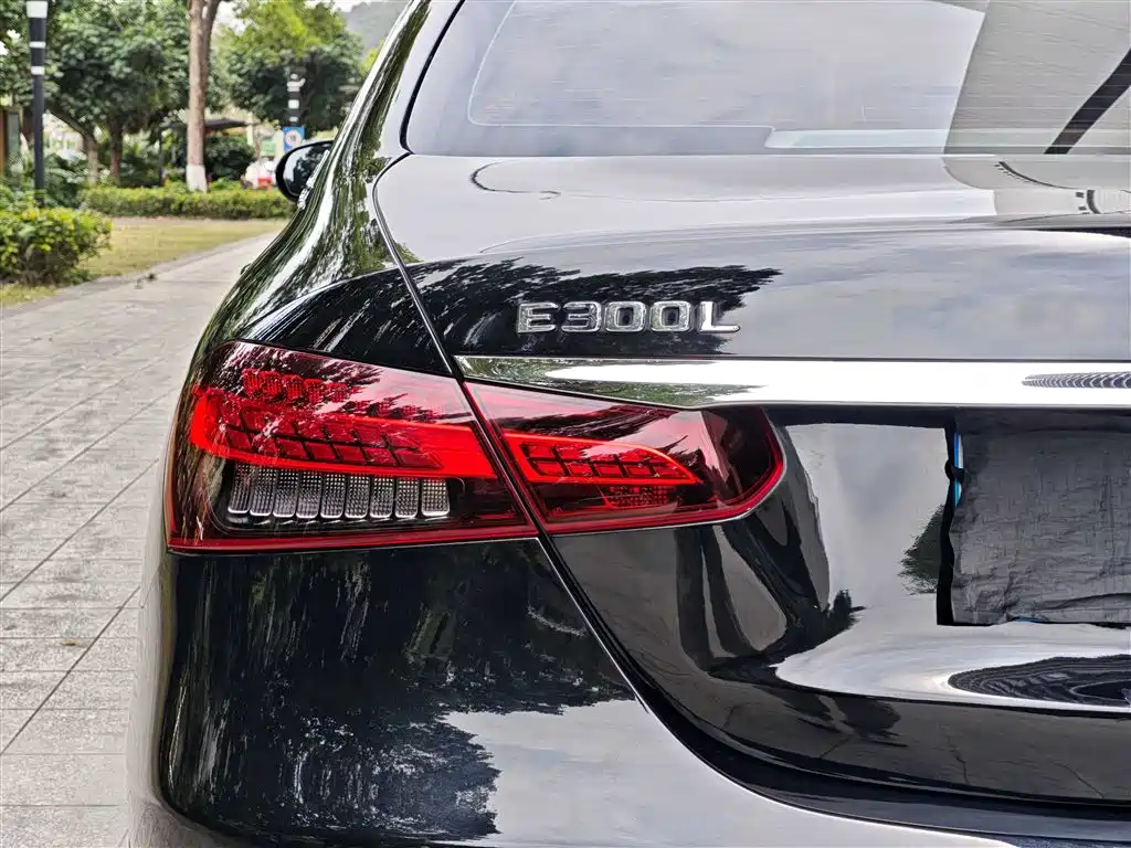 Mercedes-Benz E-Class 2023 E 300 L Luxury Model купить на сайте DeffCars