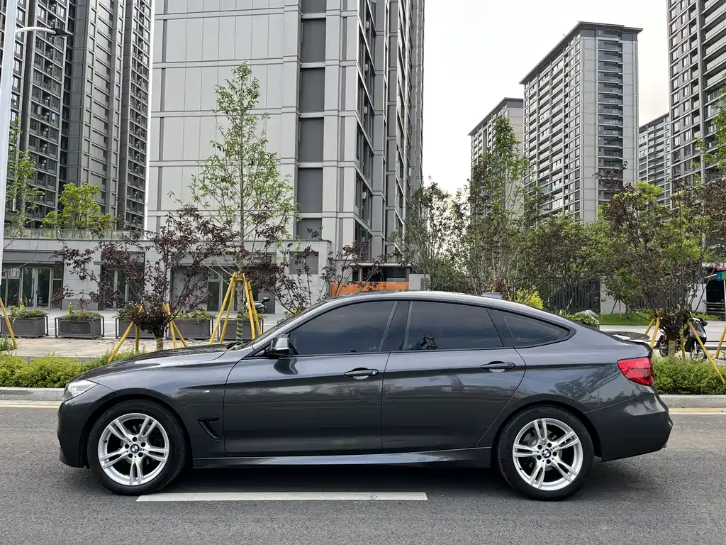 BMW 3 Series GT 2019 320i M Sports Night Edition купить на сайте DeffCars