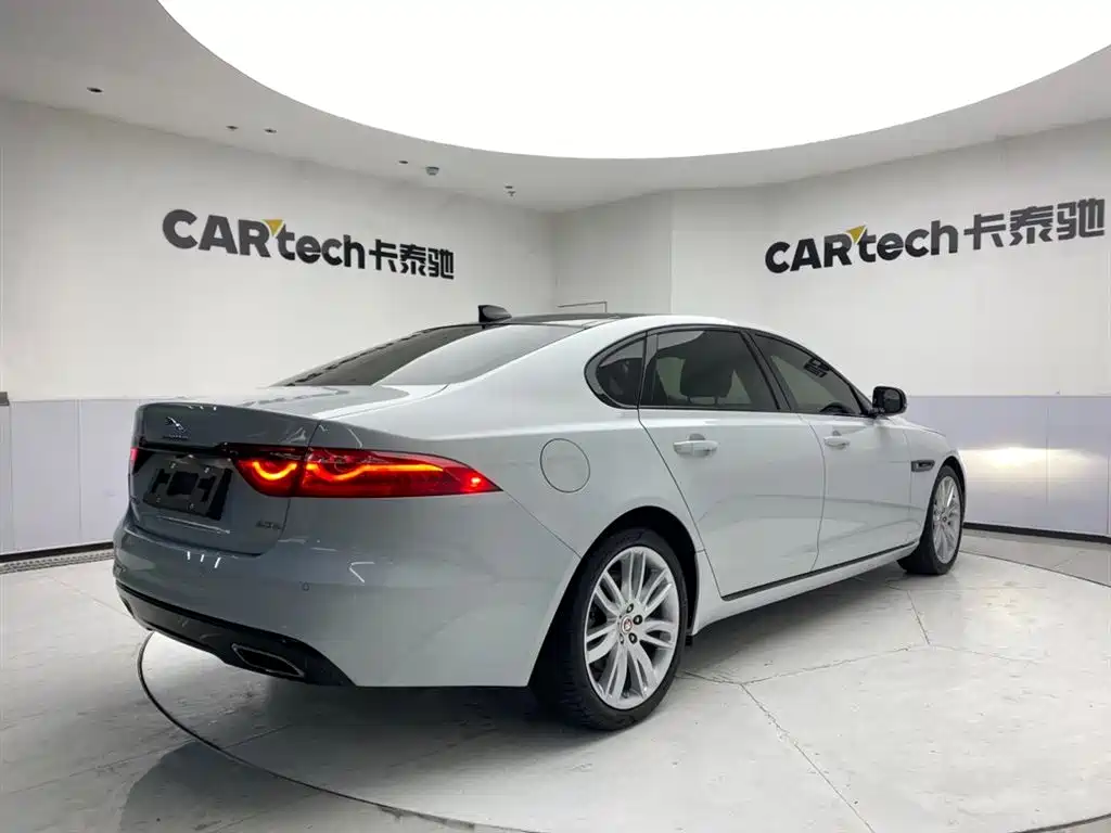 Jaguar XFL 2020 XFL 2.0T P200 two-wheel drive flagship version купить на сайте DeffCars