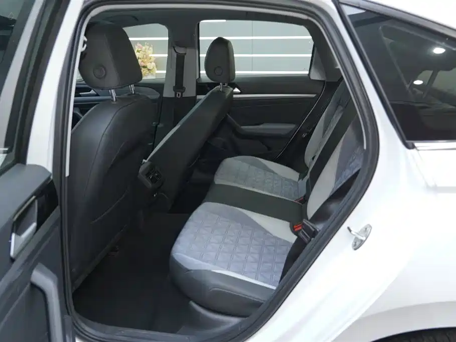 Lavida 2023 300TSI DSG Manyi Edition купить на сайте DeffCars