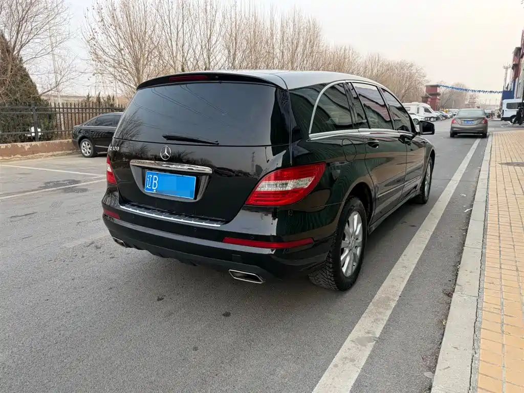 Mercedes-Benz R-Class 2017 R 320 4MATIC Luxury Edition купить на сайте DeffCars