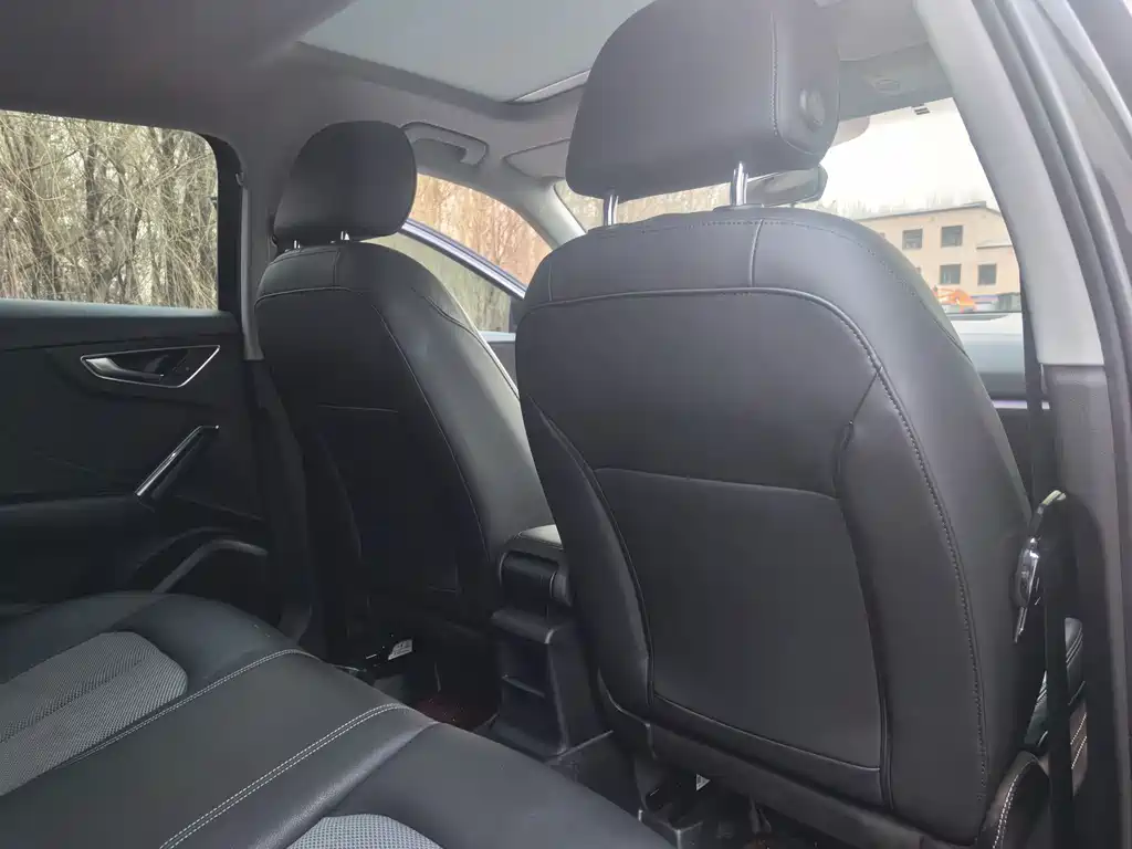 Audi Q2L 2021 35 TFSI fashionable and dynamic купить на сайте DeffCars