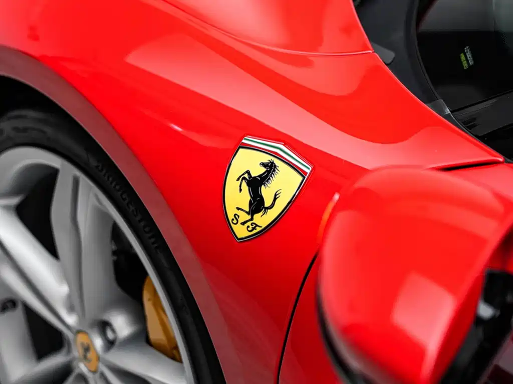 Ferrari 296 2021 3.0T V6 GTB купить на сайте DeffCars