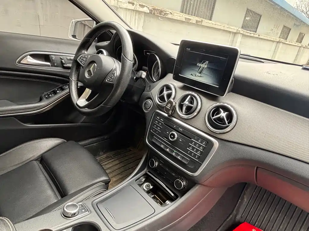 Mercedes-Benz GLA 2017 GLA 200 Dynamic купить на сайте DeffCars