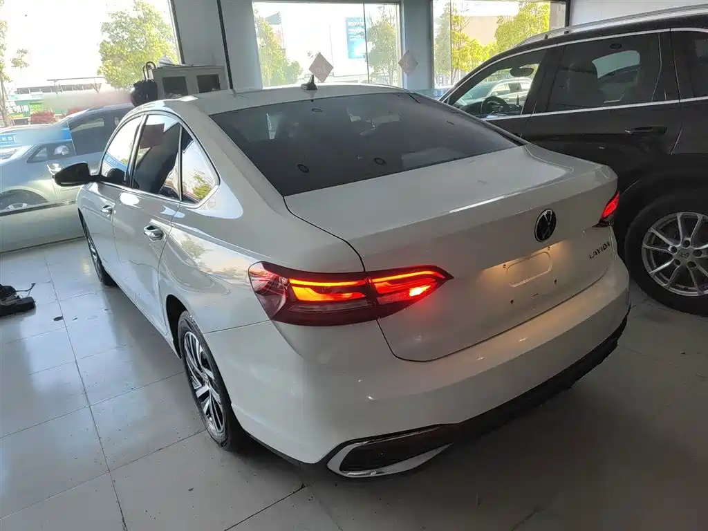 Lavida 2023 facelift 1.5L automatic starry sky 5 million version купить на сайте DeffCars