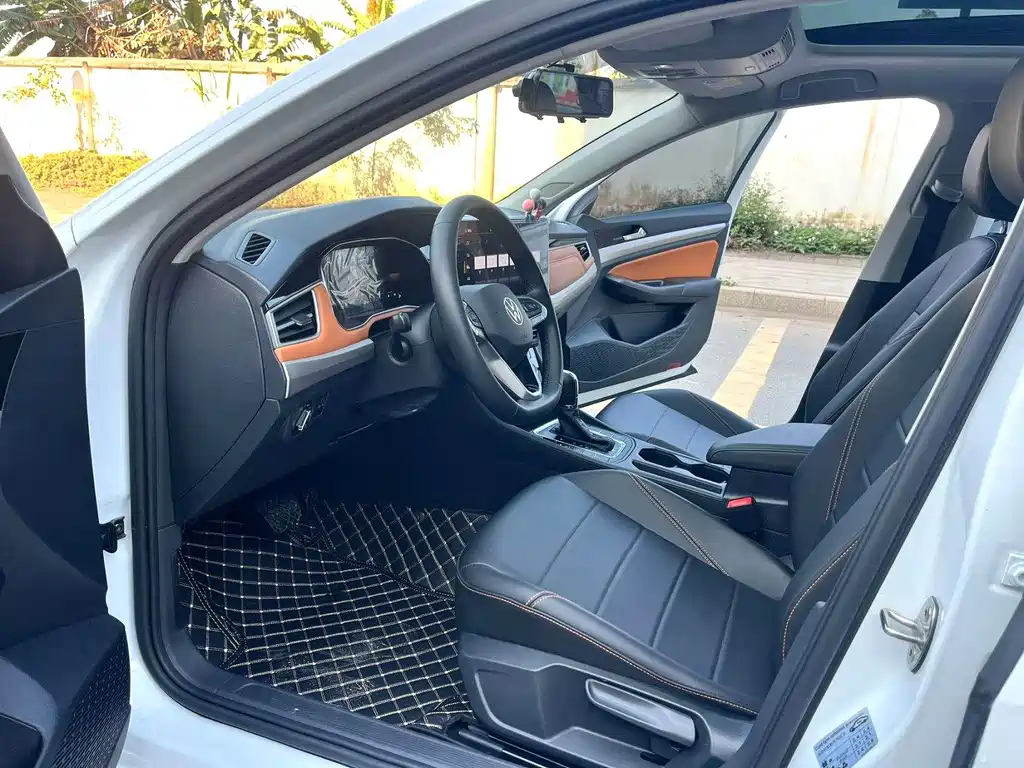 Bora 2023 200TSI DSG Smart Travel Edition купить на сайте DeffCars