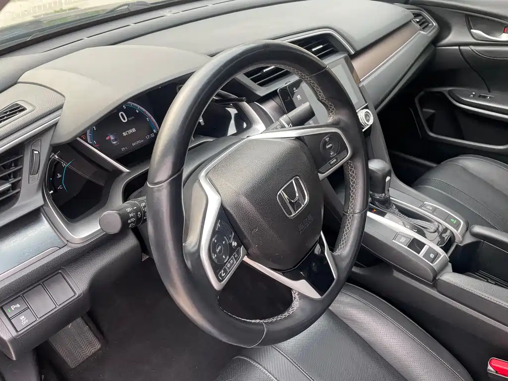 Civic 2016 220TURBO CVT Premium Edition купить на сайте DeffCars