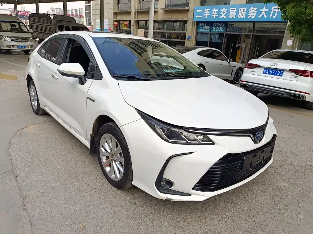 Corolla 2021 Dual Engine 1.8L E-CVT Pioneer Edition купить на сайте DeffCars