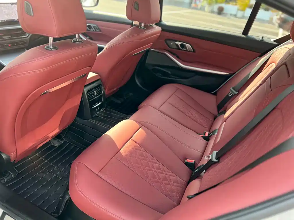 BMW 3 Series 2025 330Li M Sports Night Package купить на сайте DeffCars