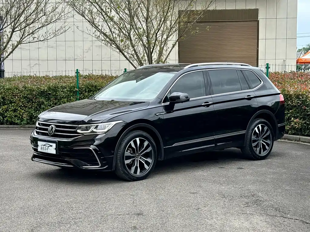 Tiguan L 2022 330TSI automatic two-wheel drive R-Line flagship version купить на сайте DeffCars