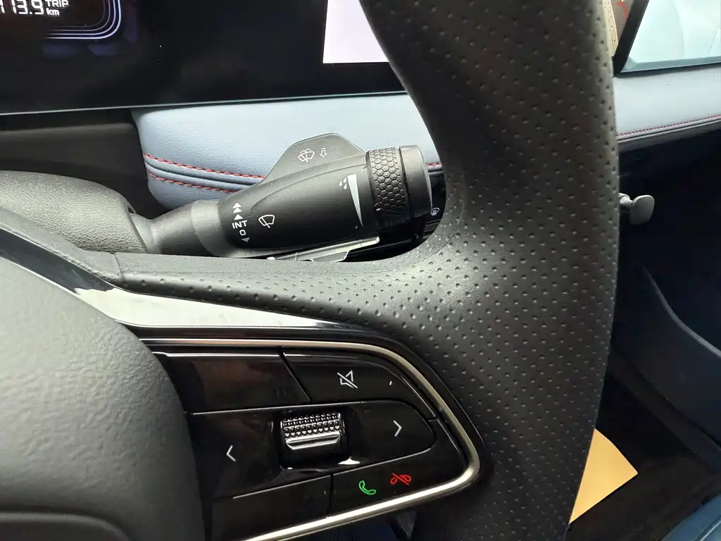 Geely Geometry E Firefly 2022 Model 320KM Smart Tiger 4 Seats купить на сайте DeffCars