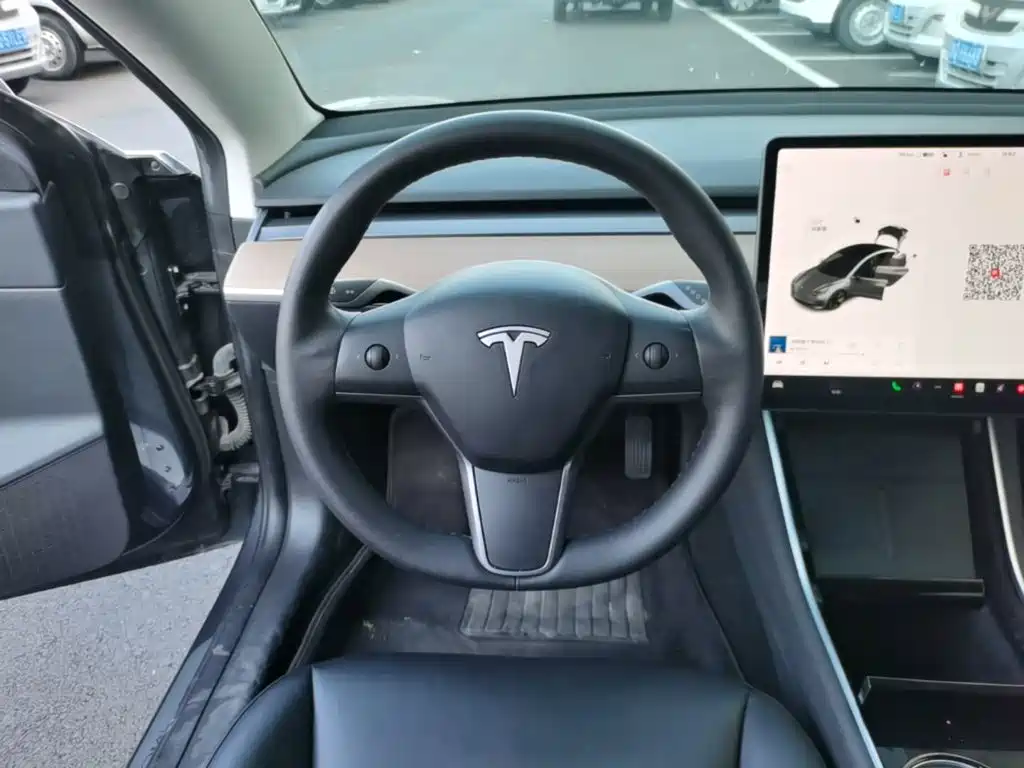 Model 3 2020 facelift standard range rear-wheel drive upgraded version купить на сайте DeffCars