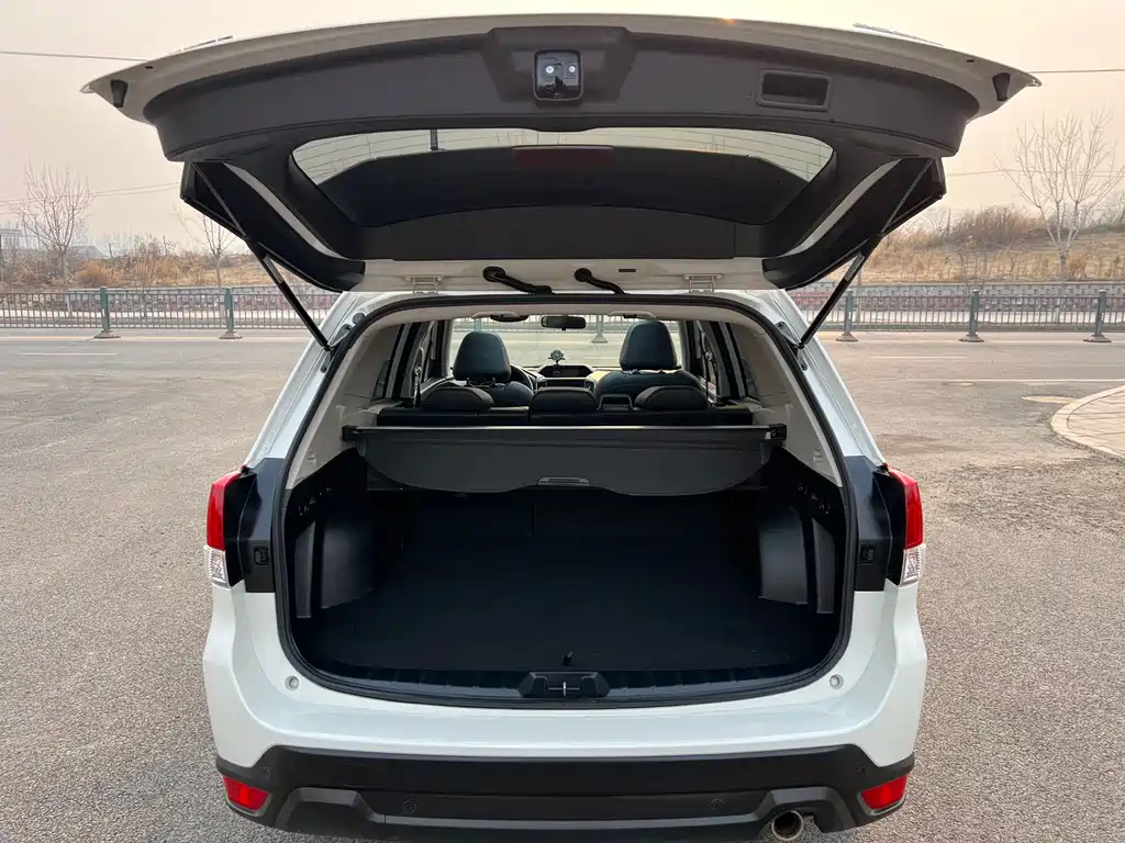 Forester 2022 2.0i AWD Deluxe Edition EyeSight купить на сайте DeffCars
