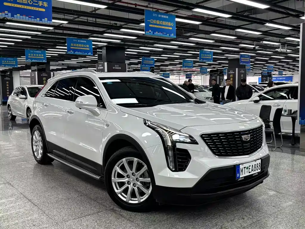 Cadillac XT4 2018 28T two-wheel drive technology купить на сайте DeffCars