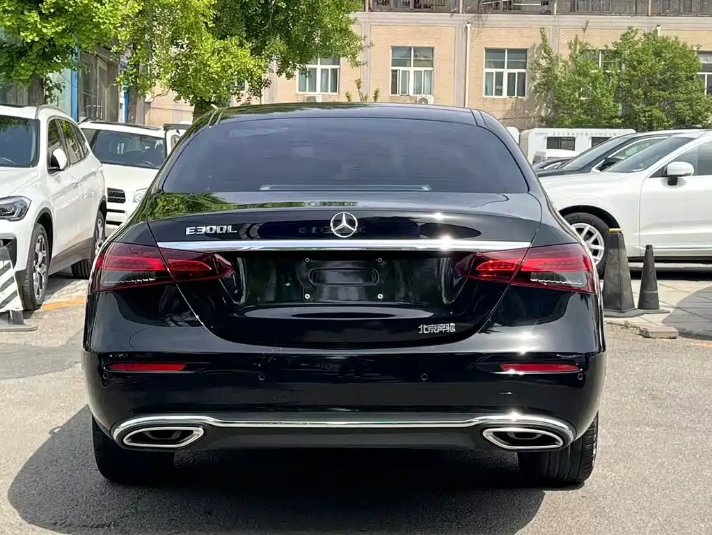 Mercedes-Benz E-Class 2022 E 300 L Luxury Model купить на сайте DeffCars