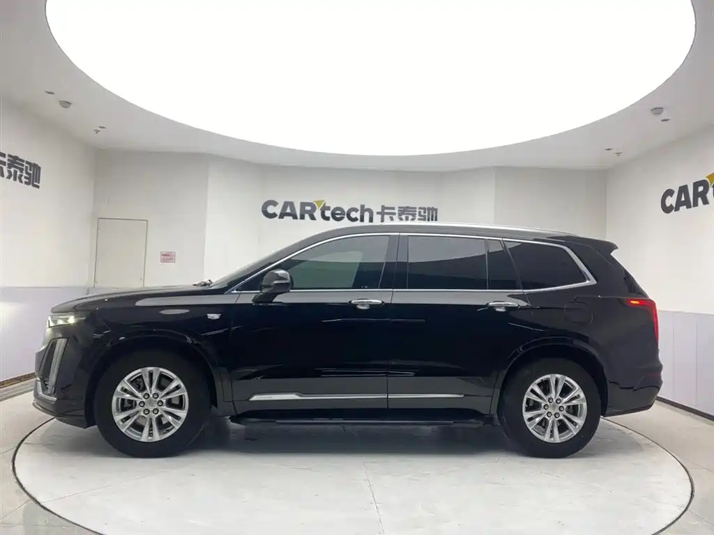 Cadillac XT6 2021 2.0T seven-seat two-wheel drive stylish model купить на сайте DeffCars